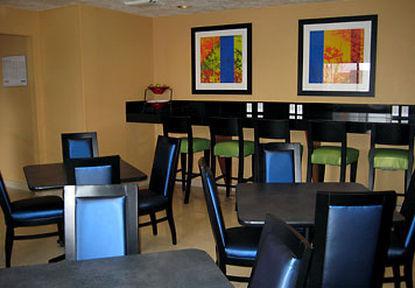 Fairfield Inn Кенневик Ресторан фото