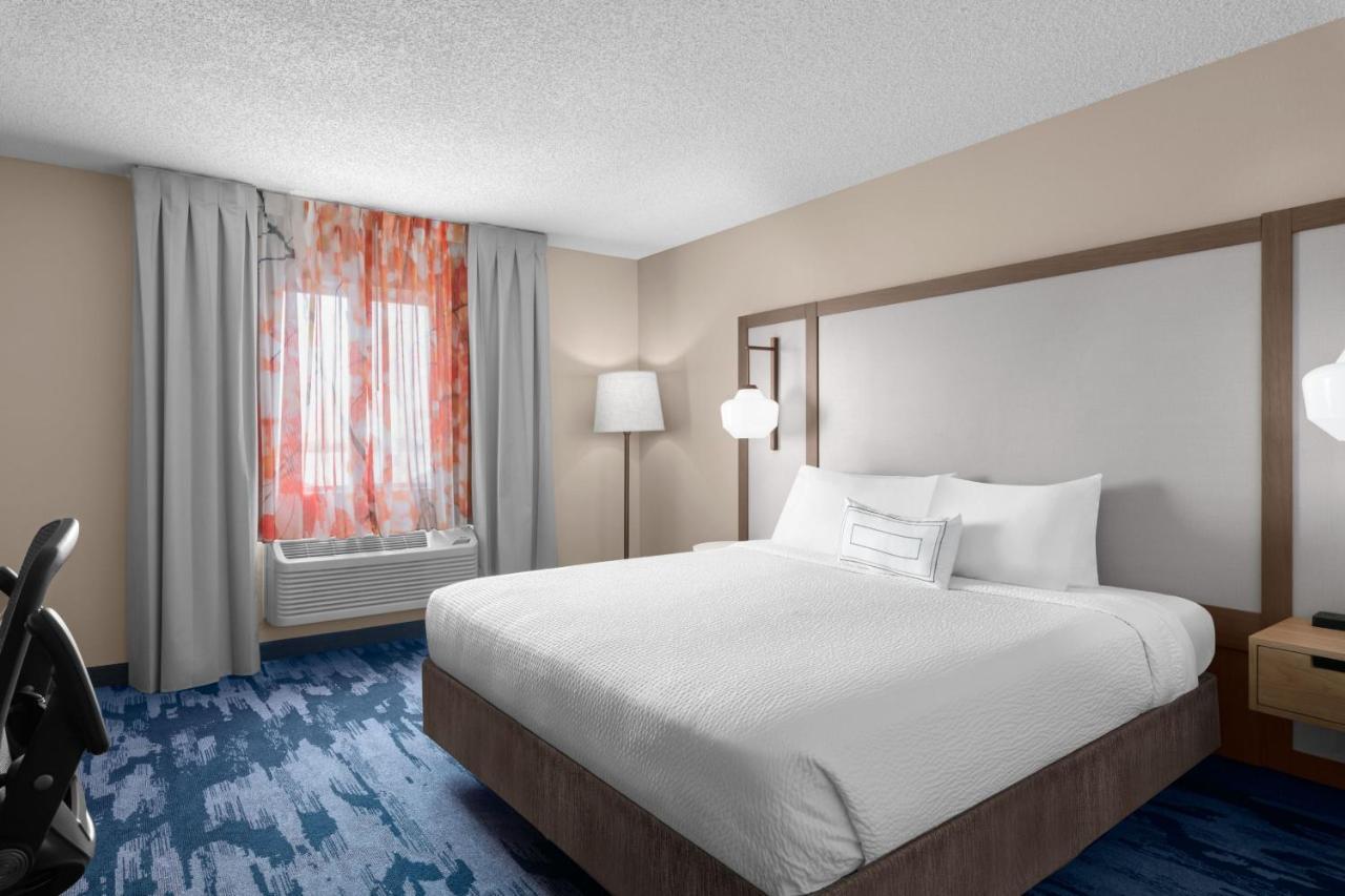 Fairfield Inn Кенневик Экстерьер фото